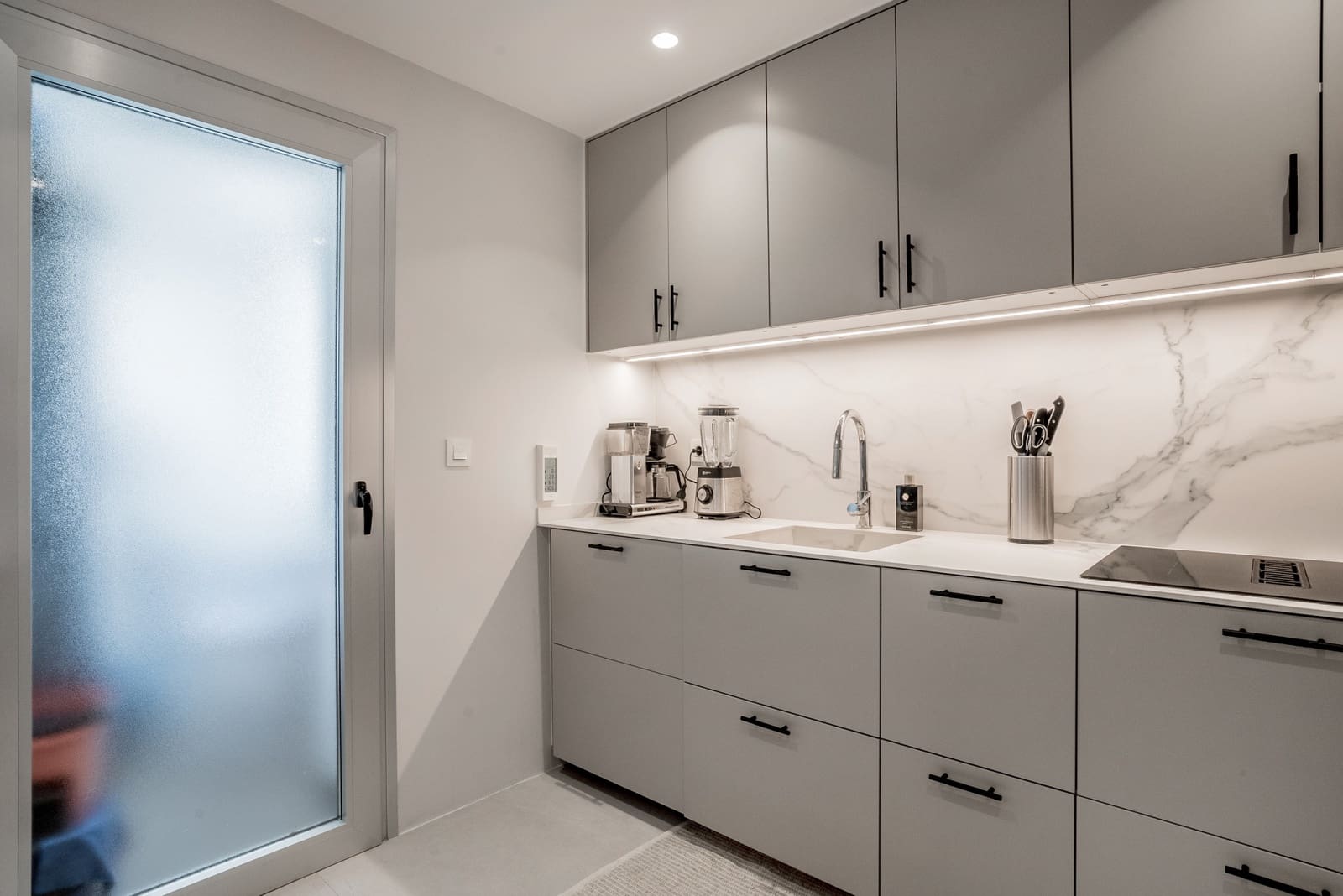 3 bedroom Penthouse for sale in San Pedro de Alcantara with pool garage - € 848,800 (Ref: 9496864)