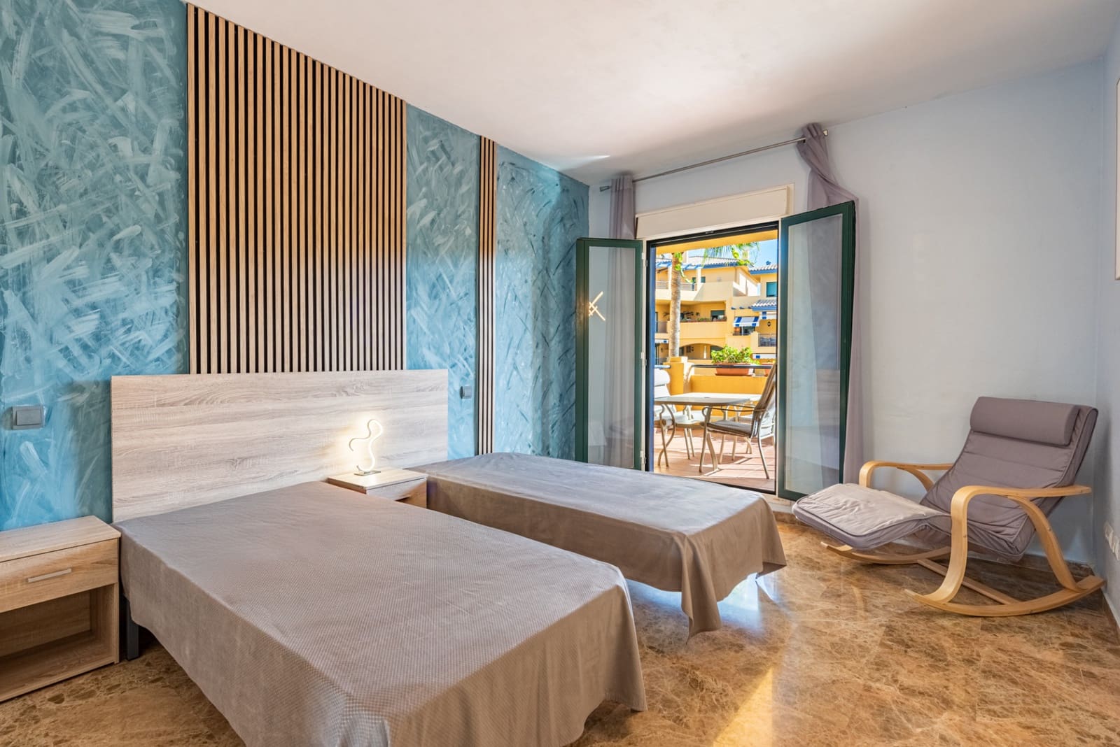 2 bedroom Apartment for sale in San Pedro de Alcantara with pool garage - € 550,000 (Ref: 9508390)