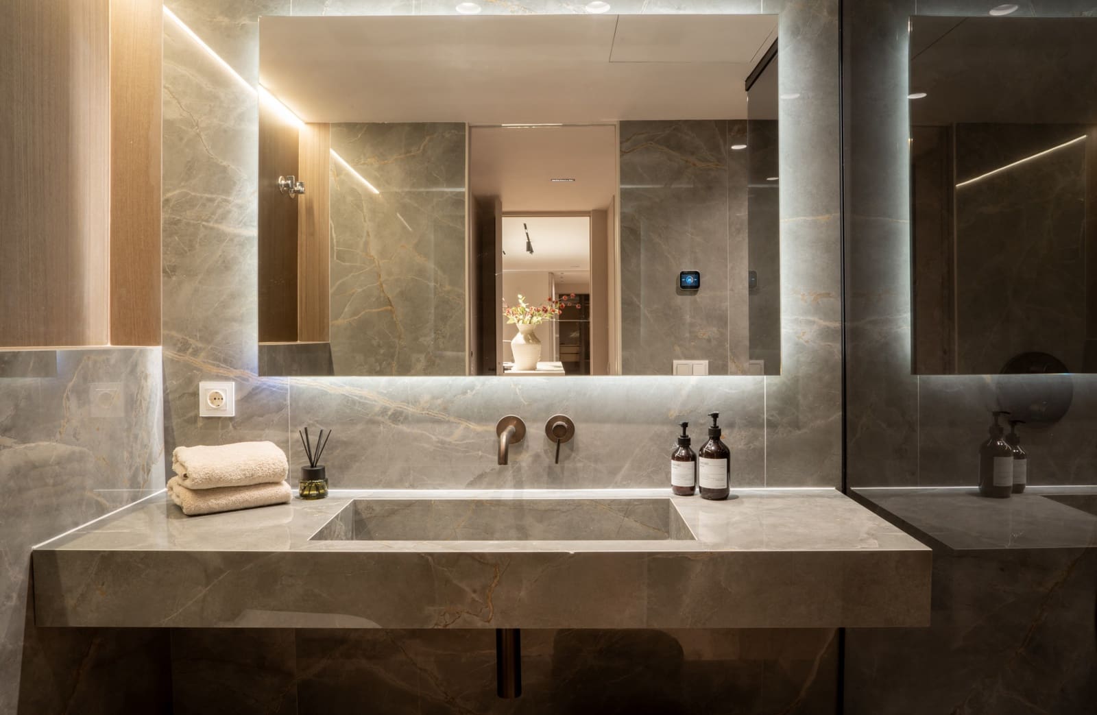 3 soverom Penthouse til salgs i Marbella med svømmebasseng garasje - € 2 695 000 (Ref: 9512089)