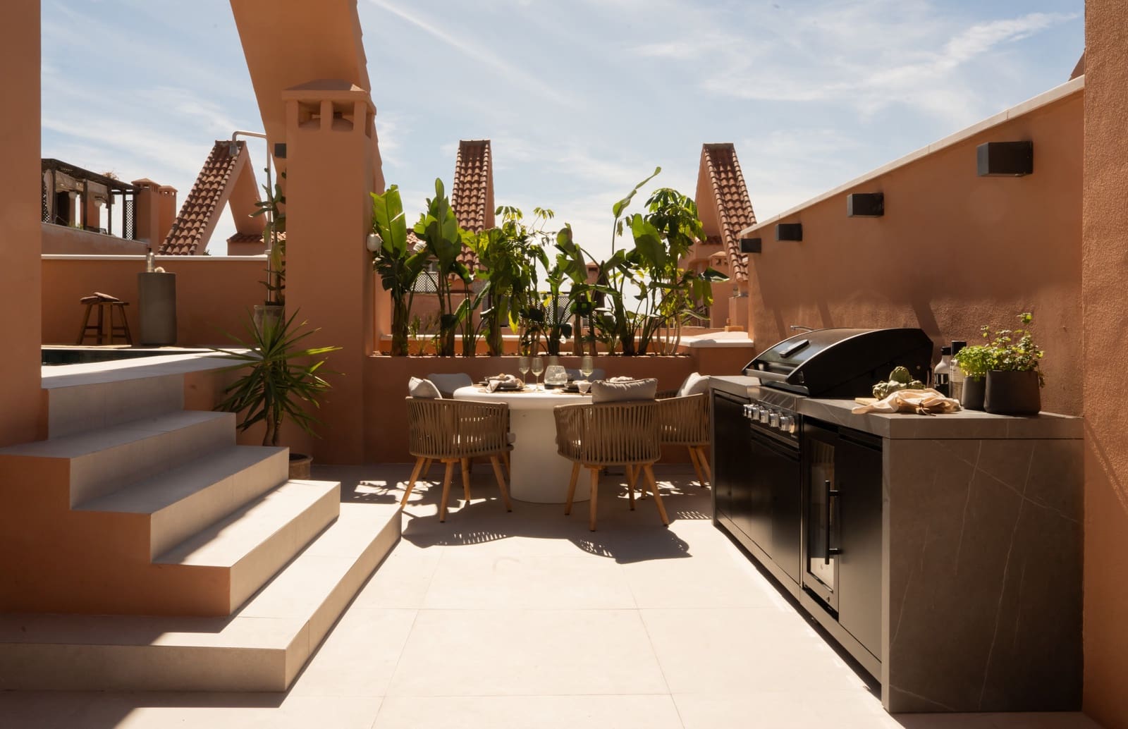 3 bedroom Penthouse for sale in Marbella with pool garage - € 2,695,000 (Ref: 9512089)