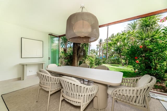 4 chambre Maison de Ville à vendre à El Velerín, Estepona avec piscine garage - 2 599 000 € (Ref: 9529447)