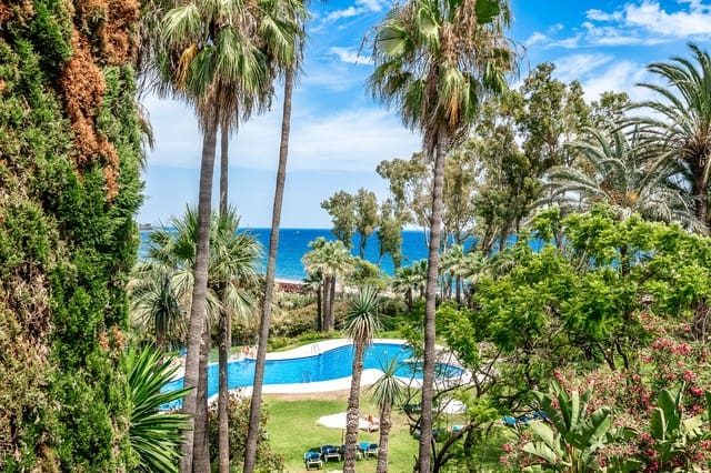 4 chambre Maison de Ville à vendre à El Velerín, Estepona avec piscine garage - 2 599 000 € (Ref: 9529447)