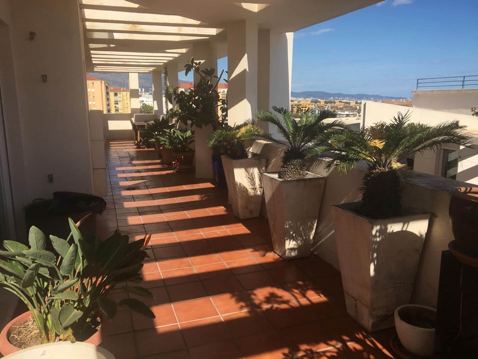 3 soveværelse Penthouse til salg i San Pedro de Alcantara med swimmingpool garage - € 795.000 (Ref: 9540787)