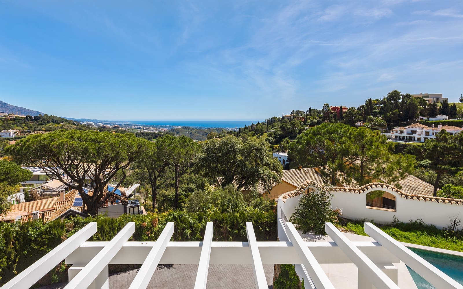 5 bedroom Villa for sale in El Madronal with pool garage - € 3,985,000 (Ref: 9543070)