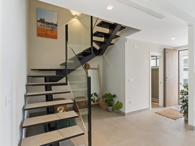 5 quarto Casa em Banda para venda em Marbella com piscina garagem - 1 150 000 € (Ref: 9547614)