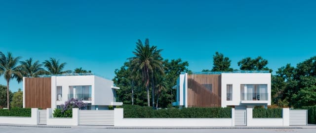 5 sovrum Villa till salu i Nueva Atalaya, Estepona med pool - 1 850 000 € (Ref: 9614747)