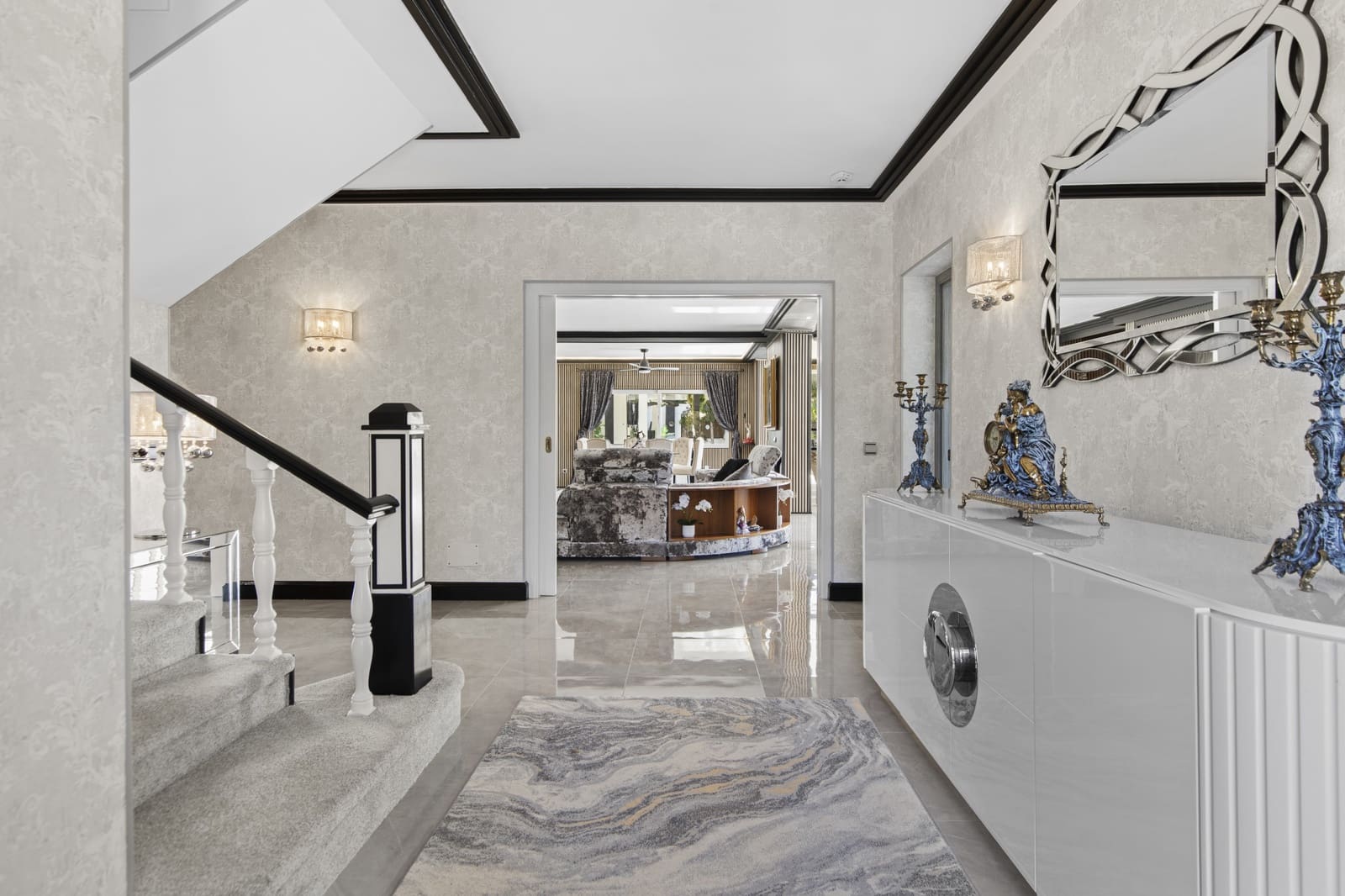 5 slaapkamer Villa te koop in Estepona met zwembad garage - € 4.350.000 (Ref: 9627232)