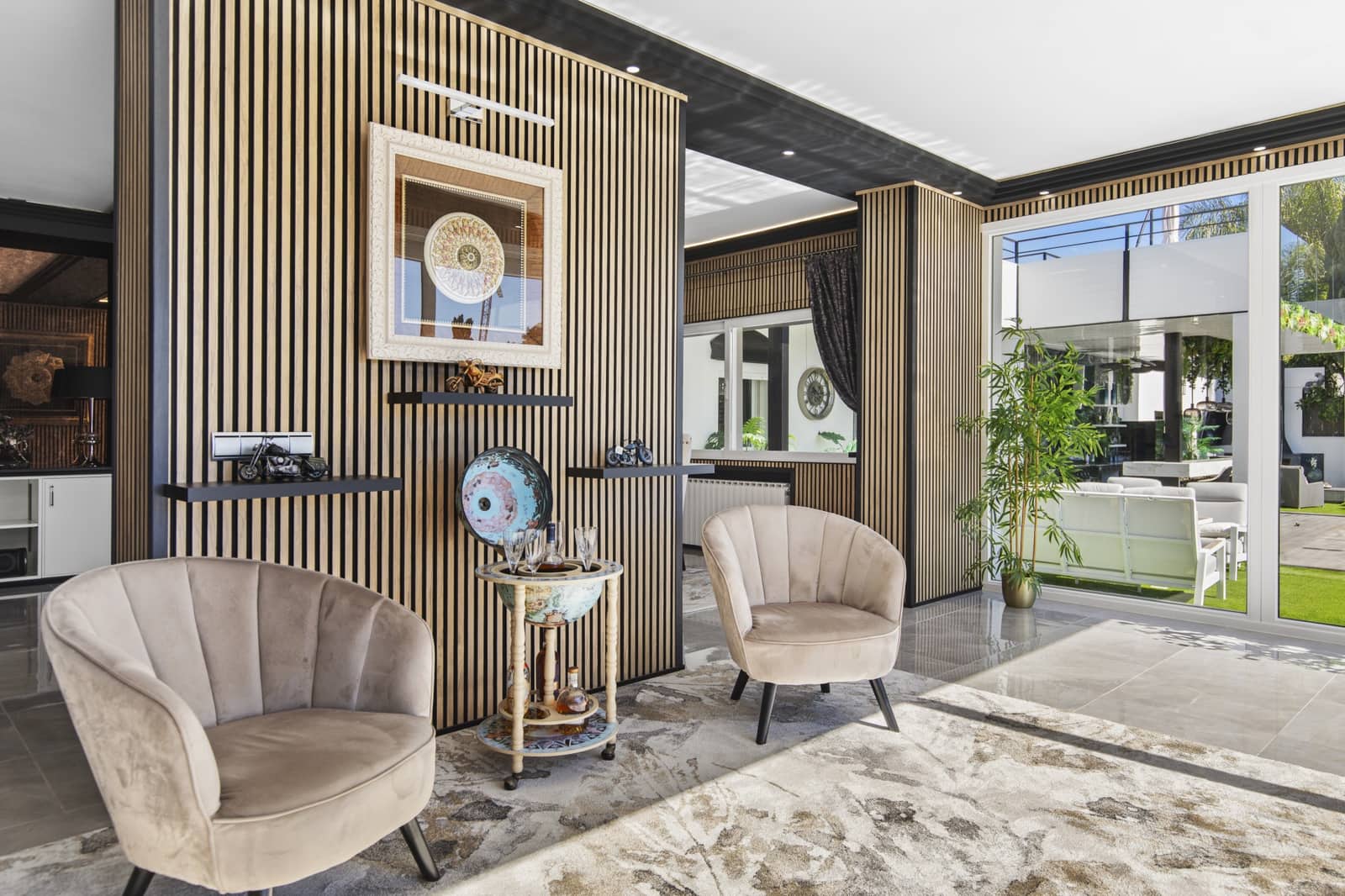 5 slaapkamer Villa te koop in Estepona met zwembad garage - € 4.350.000 (Ref: 9627232)