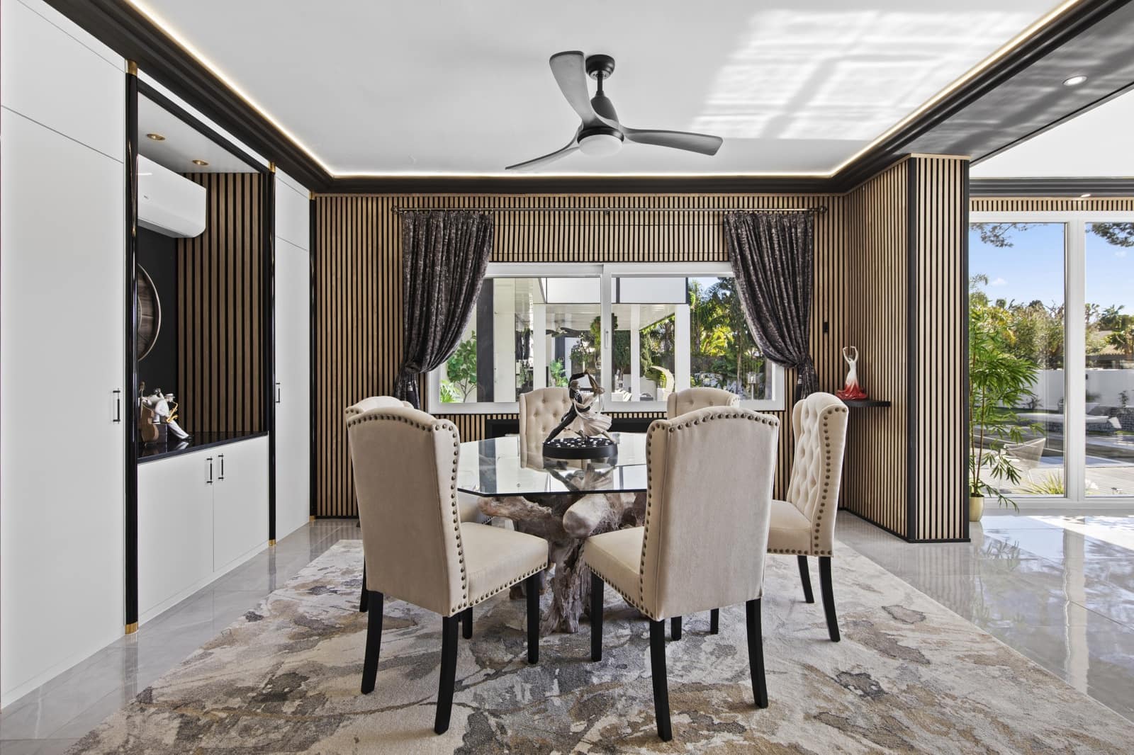 5 slaapkamer Villa te koop in Estepona met zwembad garage - € 4.350.000 (Ref: 9627232)