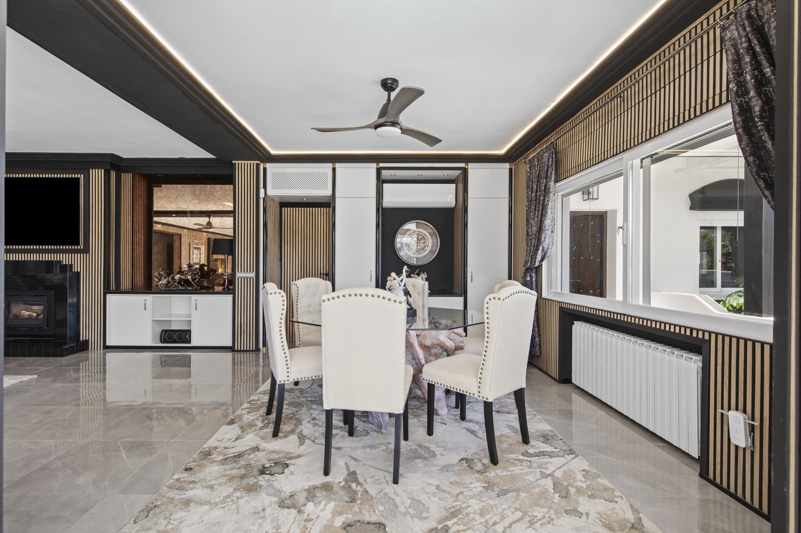 5 slaapkamer Villa te koop in Estepona met zwembad garage - € 4.350.000 (Ref: 9627232)