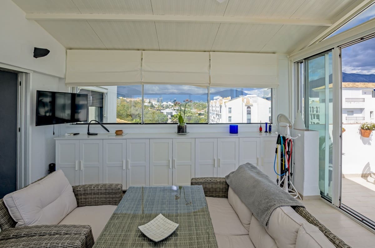 3 sovrum Takvåning till salu i Marbella med pool garage - 1 197 000 € (Ref: 9647718)