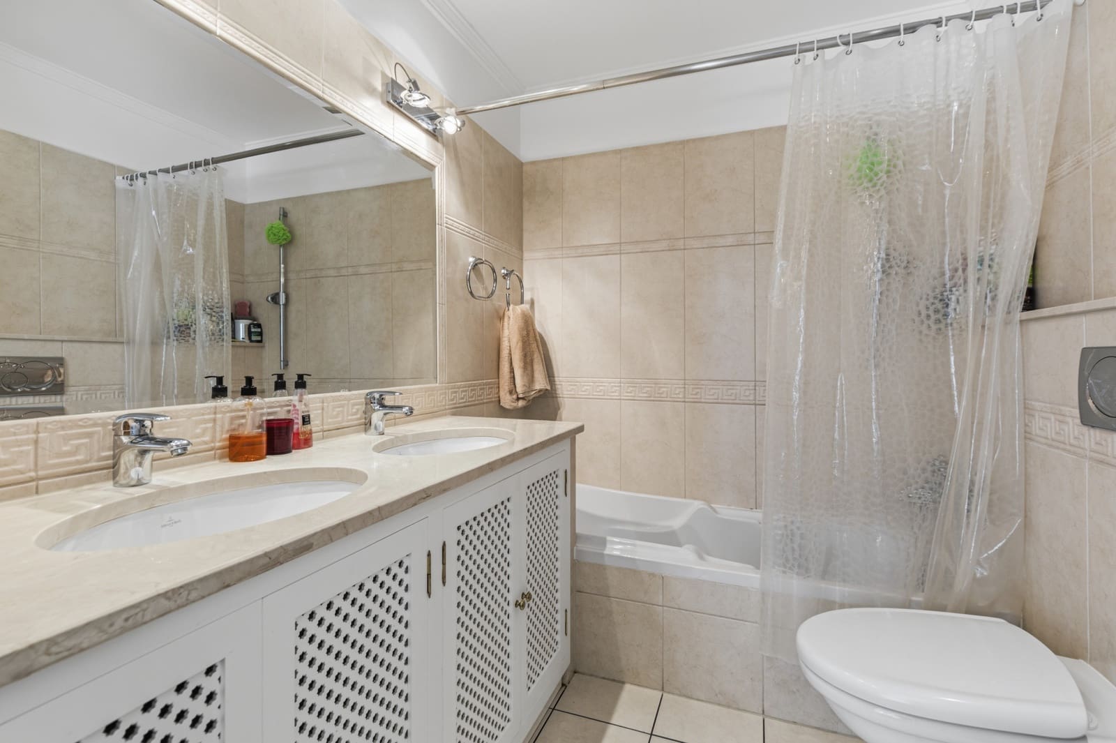 2 camera da letto Casa in vendita in New Golden Mile con piscina garage - 460.000 € (Rif: 9714529)