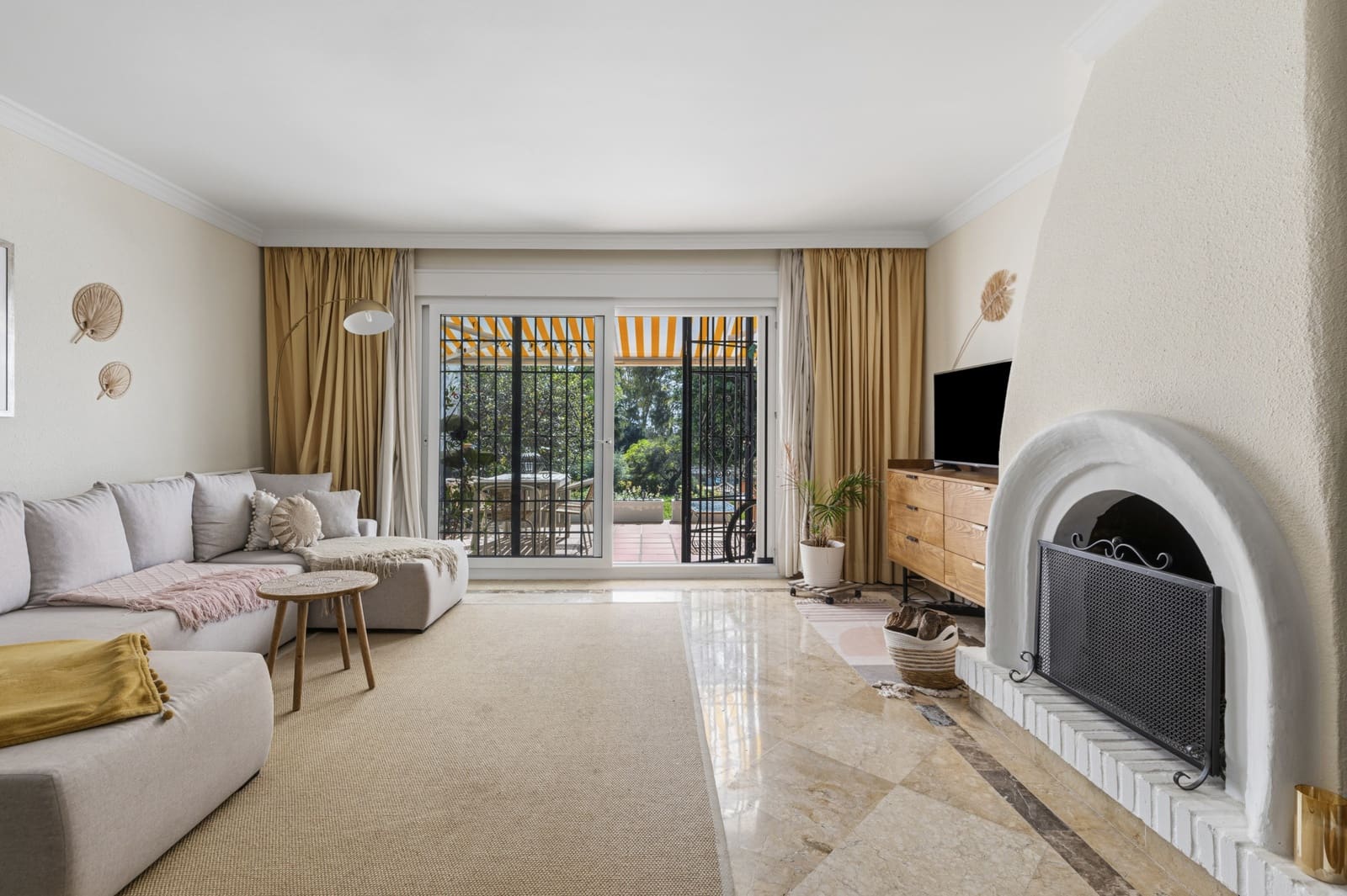 2 camera da letto Casa in vendita in New Golden Mile con piscina garage - 460.000 € (Rif: 9714529)