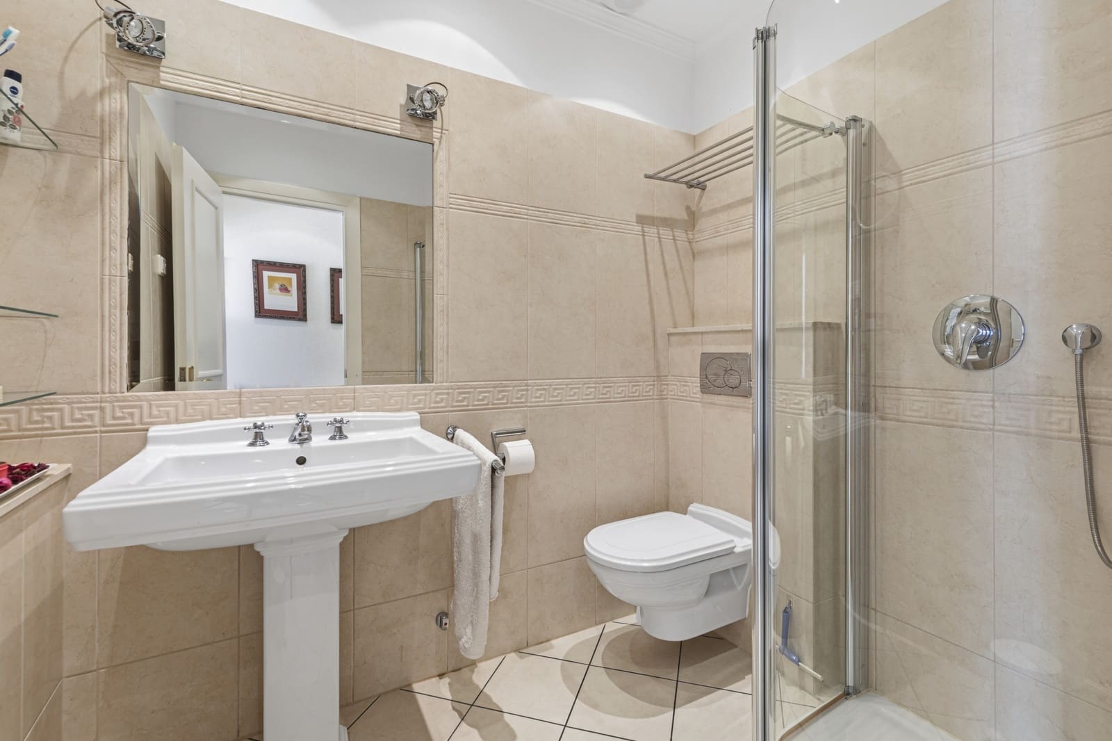 2 bedroom Townhouse for sale in New Golden Mile with pool garage - € 450,000 (Ref: 9714529)