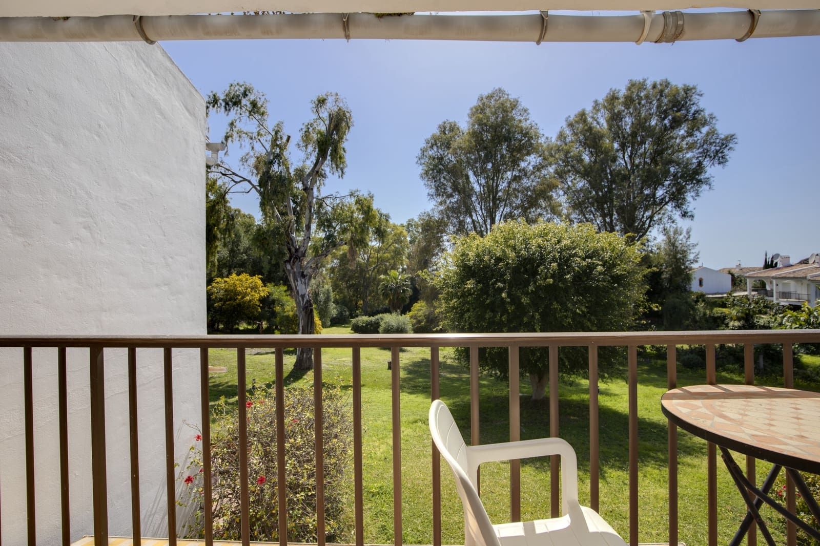 2 bedroom Townhouse for sale in New Golden Mile with pool garage - € 450,000 (Ref: 9714529)