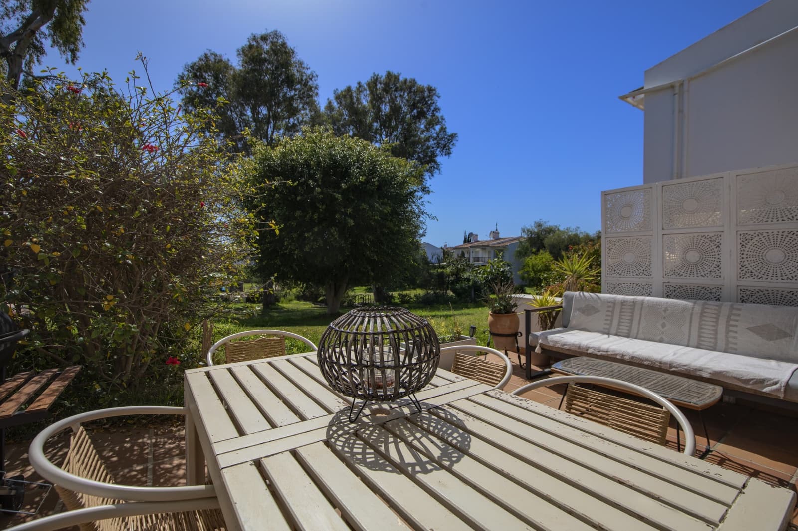 2 bedroom Townhouse for sale in New Golden Mile with pool garage - € 450,000 (Ref: 9714529)