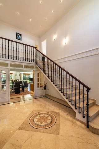 5 slaapkamer Villa te koop in Costalita, Estepona met zwembad garage - € 2.400.000 (Ref: 9794455)