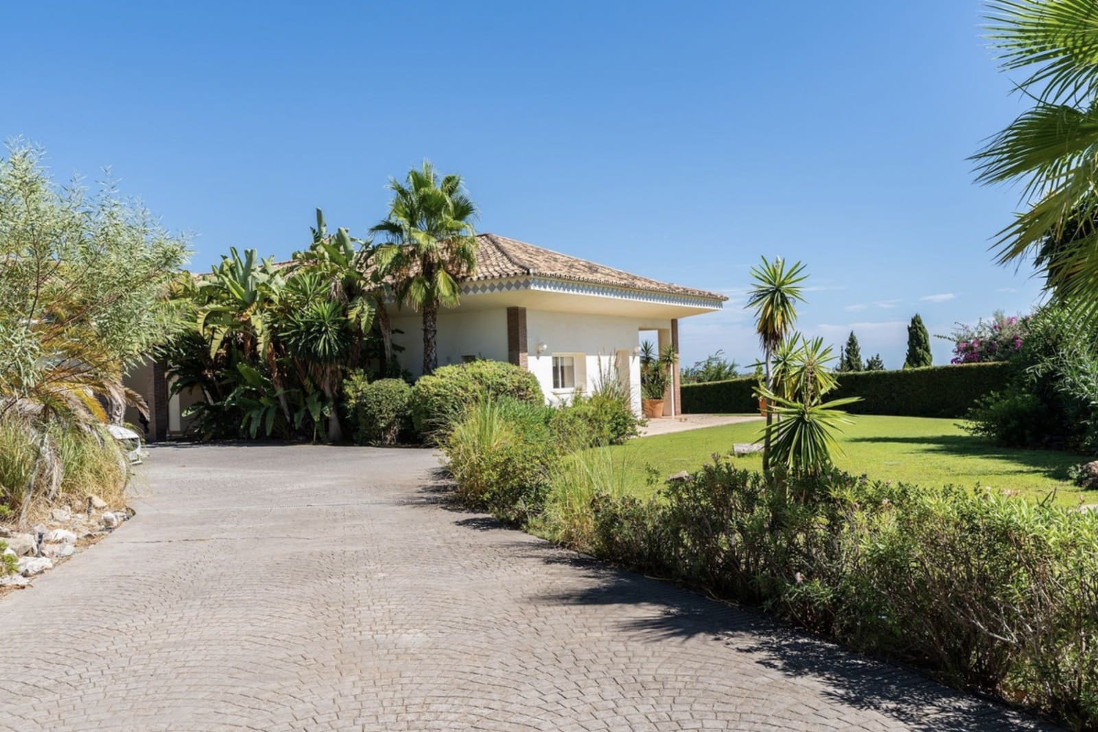 5 Zimmer Villa zu verkaufen in Benahavis mit Pool Garage - 4.499.000 € (Ref: 9798983)