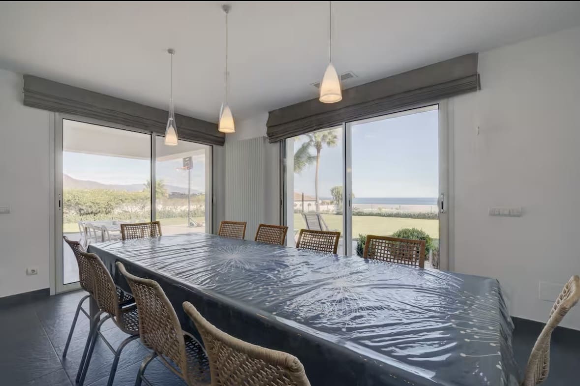 Chalet de 6 habitaciones en Manilva en venta con piscina garaje - 2.500.000 € (Ref: 9842695)