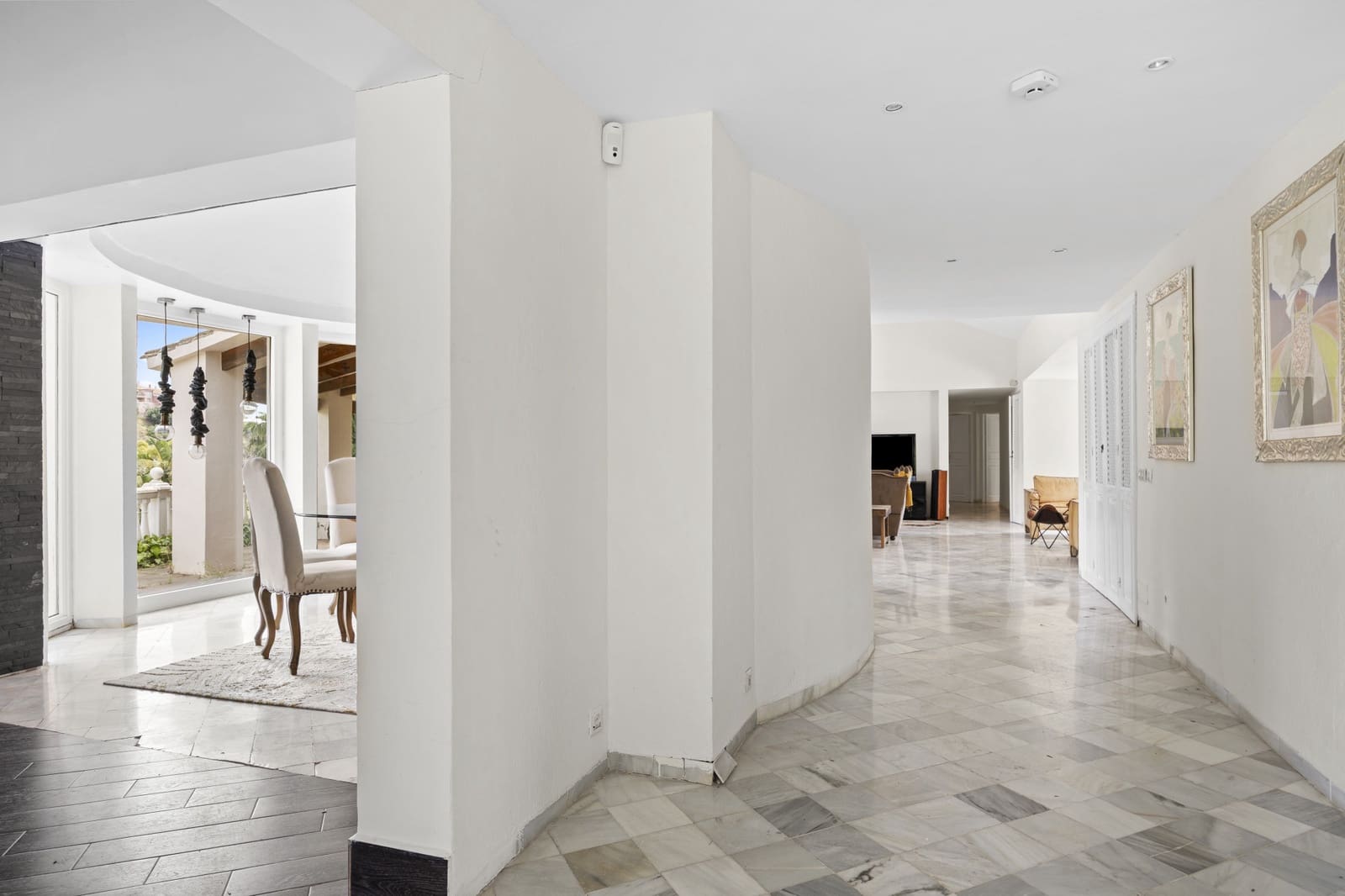 3 soveværelse Villa til salg i Benahavis med swimmingpool garage - € 2.650.000 (Ref: 9842696)
