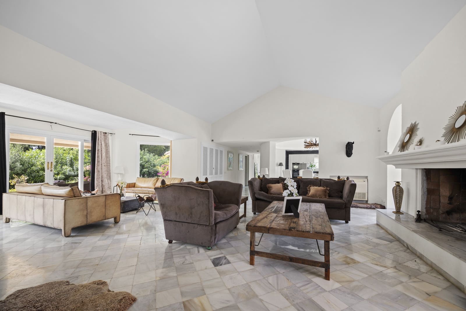 3 soveværelse Villa til salg i Benahavis med swimmingpool garage - € 2.650.000 (Ref: 9842696)
