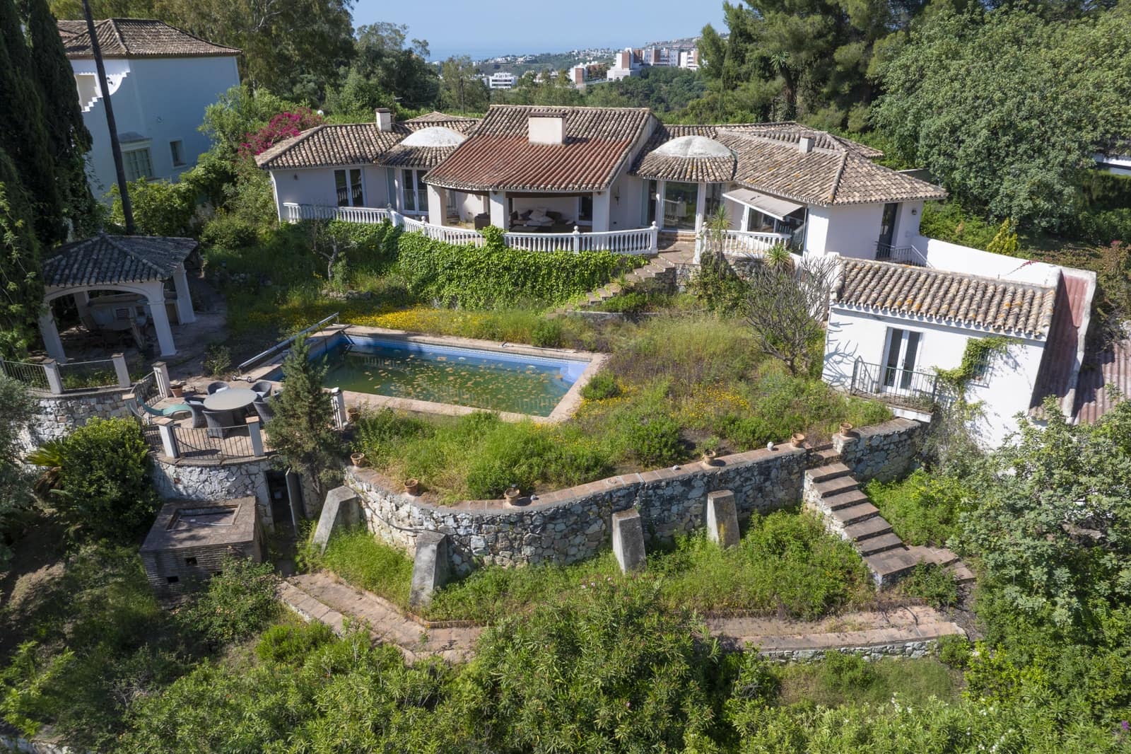 3 soveværelse Villa til salg i Benahavis med swimmingpool garage - € 2.650.000 (Ref: 9842696)