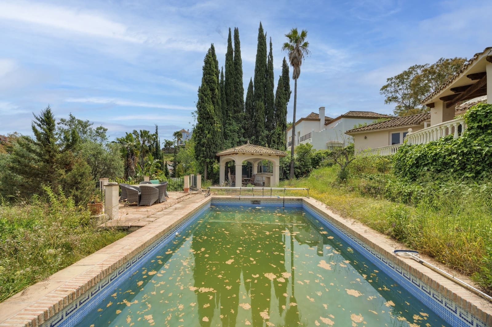 3 soveværelse Villa til salg i Benahavis med swimmingpool garage - € 2.650.000 (Ref: 9842696)