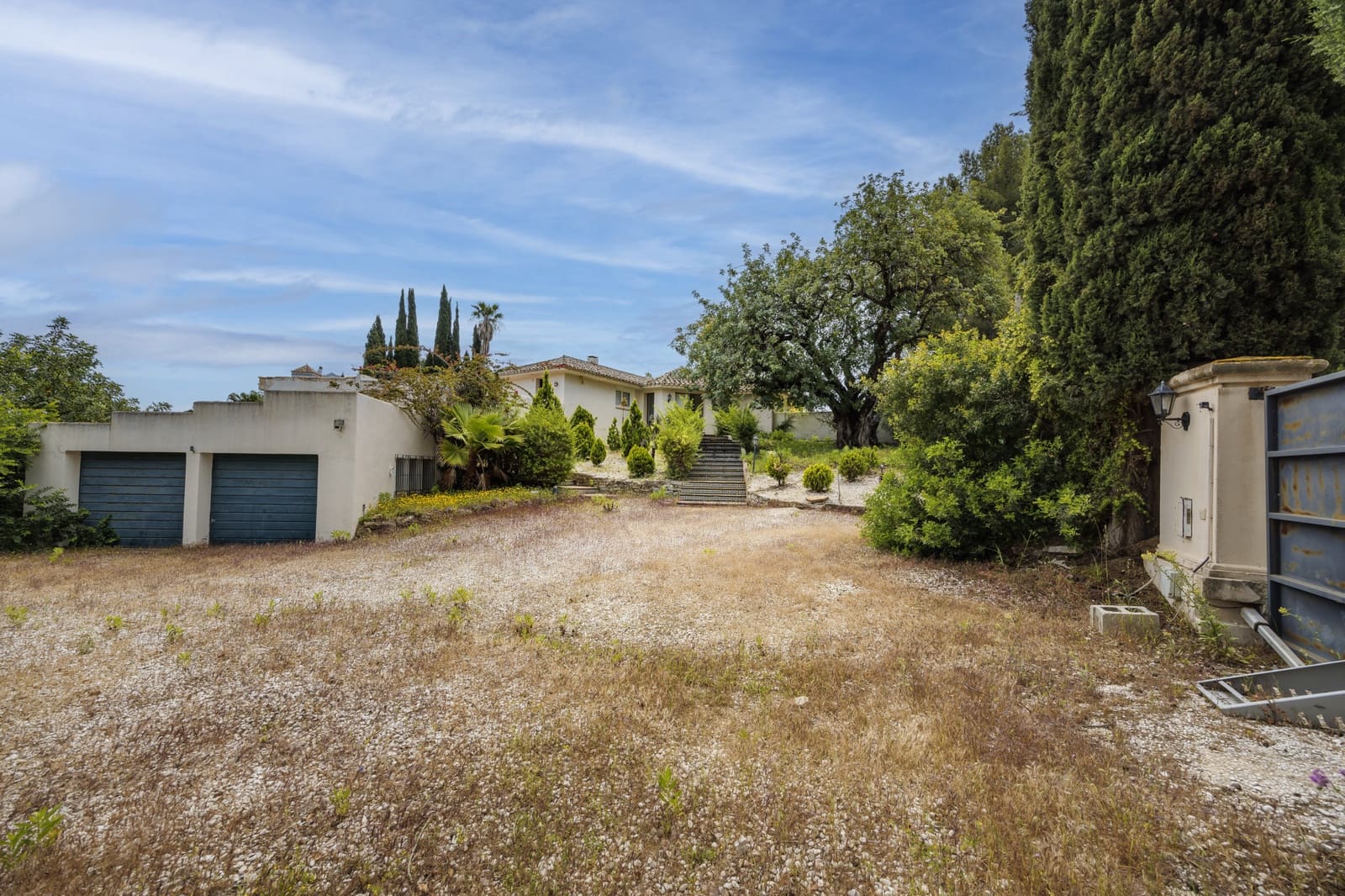 3 soveværelse Villa til salg i Benahavis med swimmingpool garage - € 2.650.000 (Ref: 9842696)