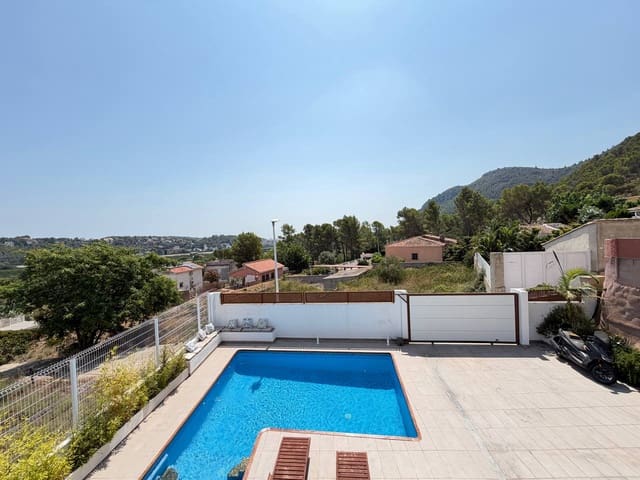 3 bedroom Townhouse for sale in Gandia with pool garage - € 599,000 (Ref: 9096642)
