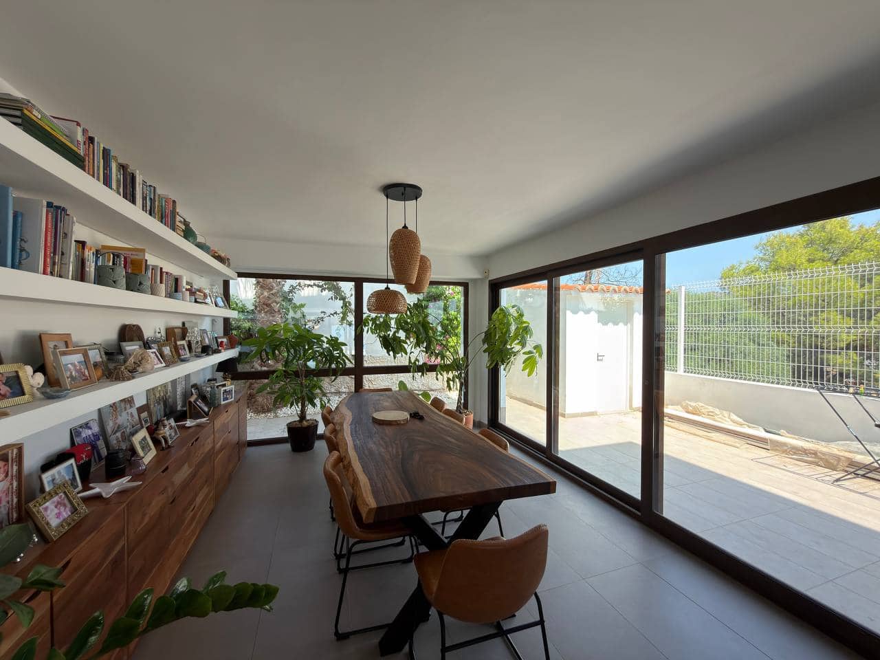 3 bedroom Townhouse for sale in Gandia with pool garage - € 599,000 (Ref: 9096642)