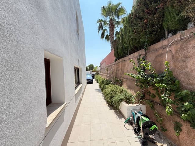 3 bedroom Townhouse for sale in Gandia with pool garage - € 599,000 (Ref: 9096642)