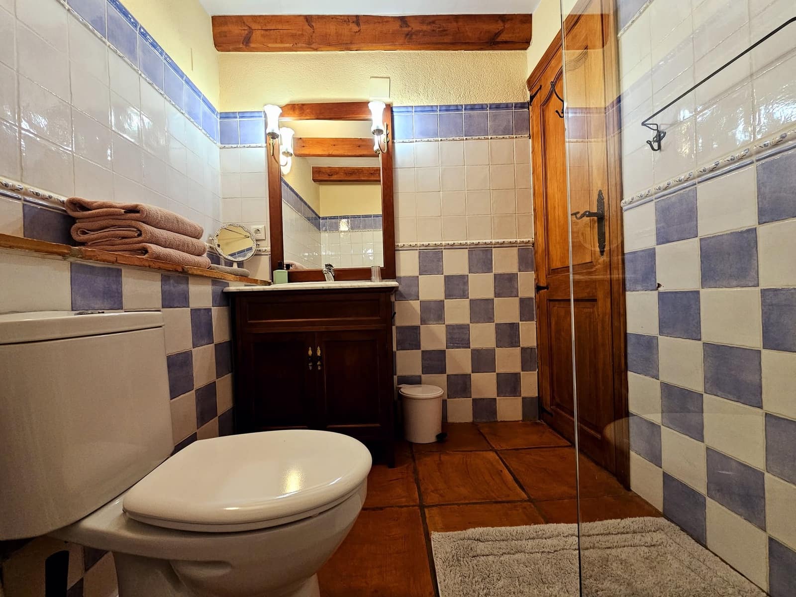 6 bedroom Guesthouse/B & B for sale in Sagra - € 549,000 (Ref: 10174290)