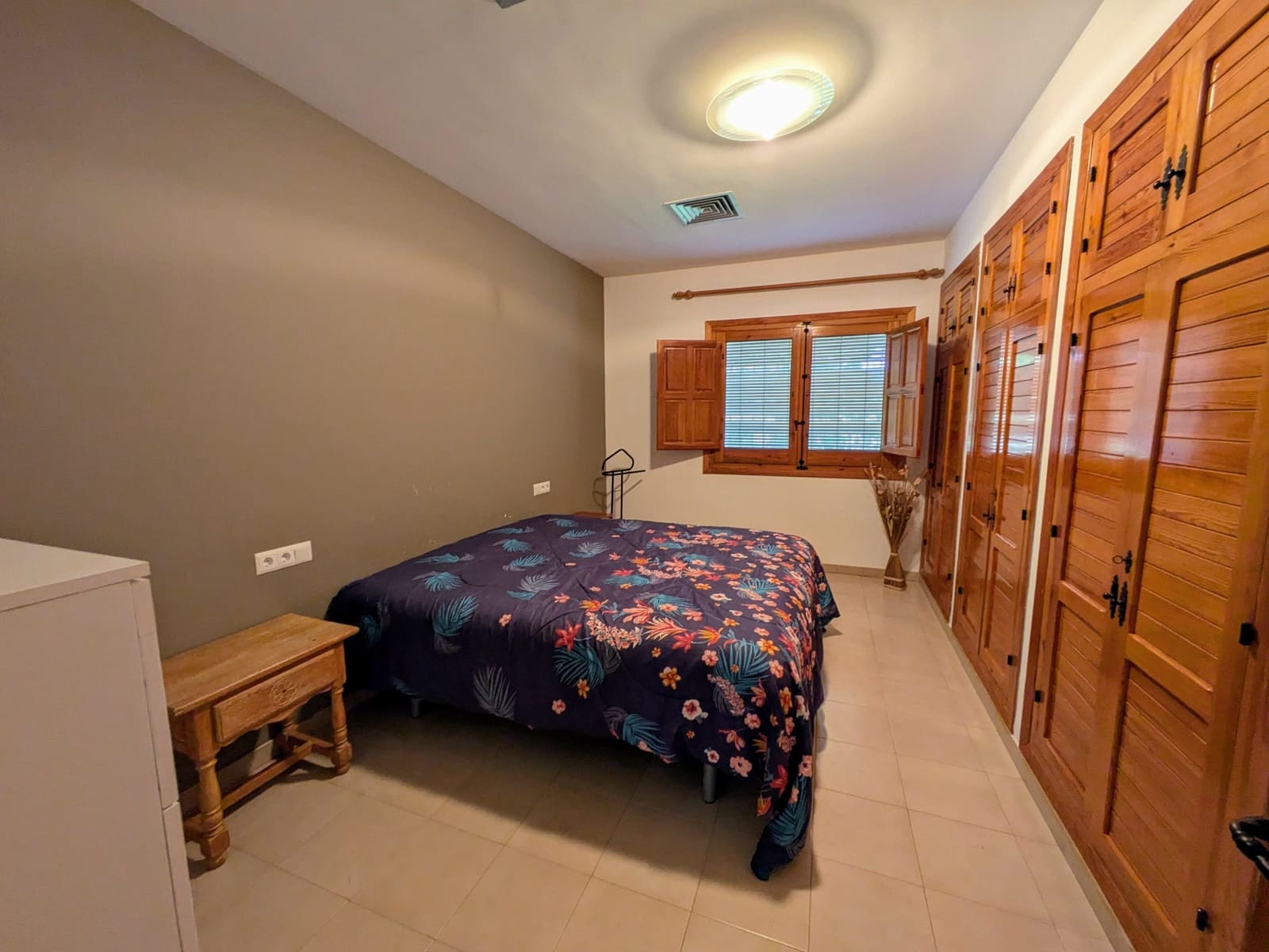 5 soveværelse Villa til salg i Gandia med swimmingpool garage - € 390.000 (Ref: 9106992)