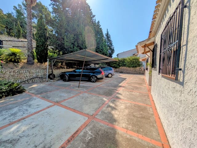 5 bedroom Villa for sale in Gandia with pool garage - € 390,000 (Ref: 9106992)