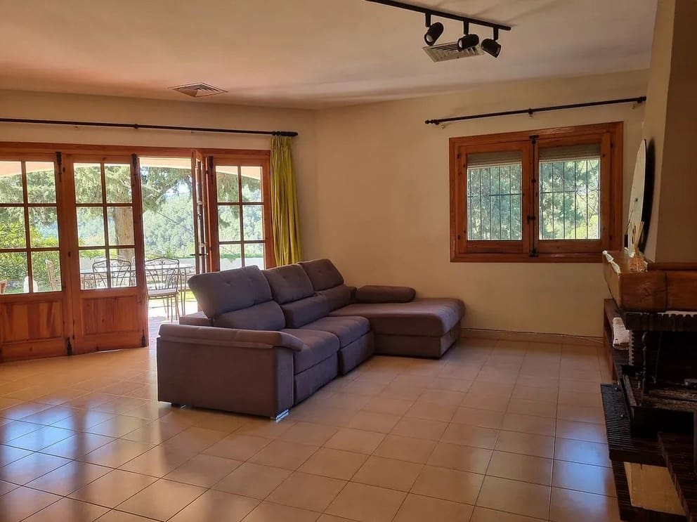 5 soveværelse Villa til salg i Gandia med swimmingpool garage - € 390.000 (Ref: 9106992)