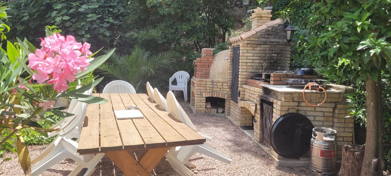 7 bedroom Guesthouse/B & B for sale in Gandia with pool - € 727,500 (Ref: 9143401)