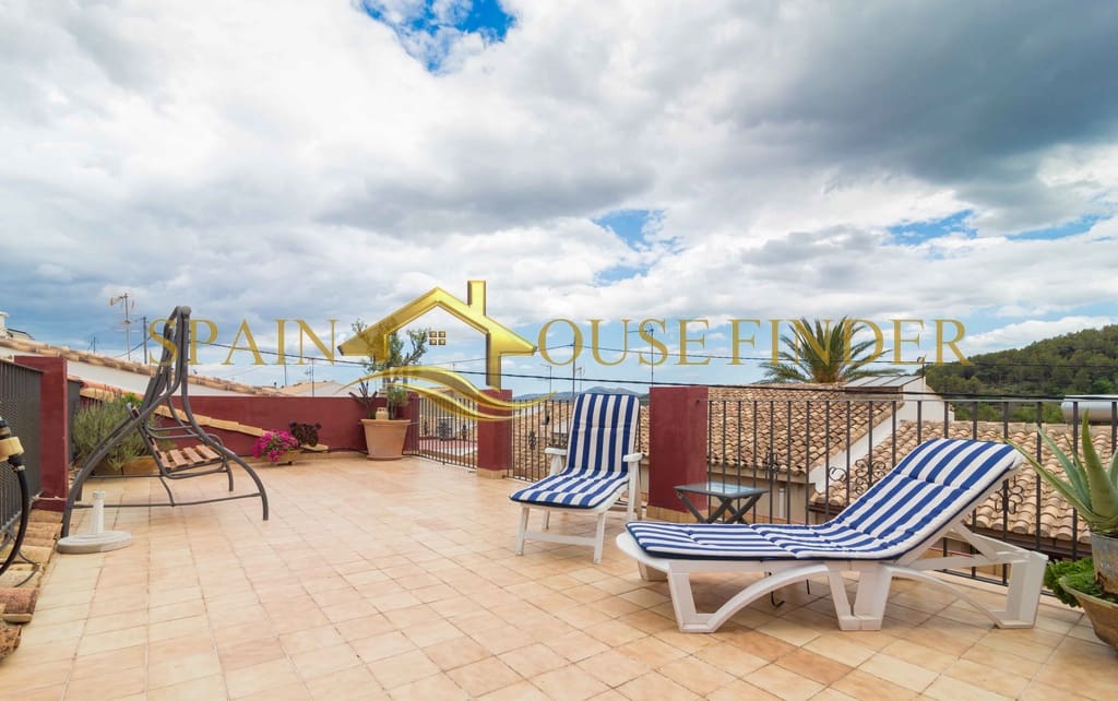 5 soveværelse Guesthouse/B & B til salg i Vall de Laguart med garage - € 459.000 (Ref: 9208006)