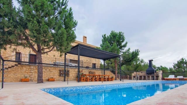 8 soveværelse Guesthouse/B & B til salg i Biar med swimmingpool garage - € 1.000.000 (Ref: 9287917)