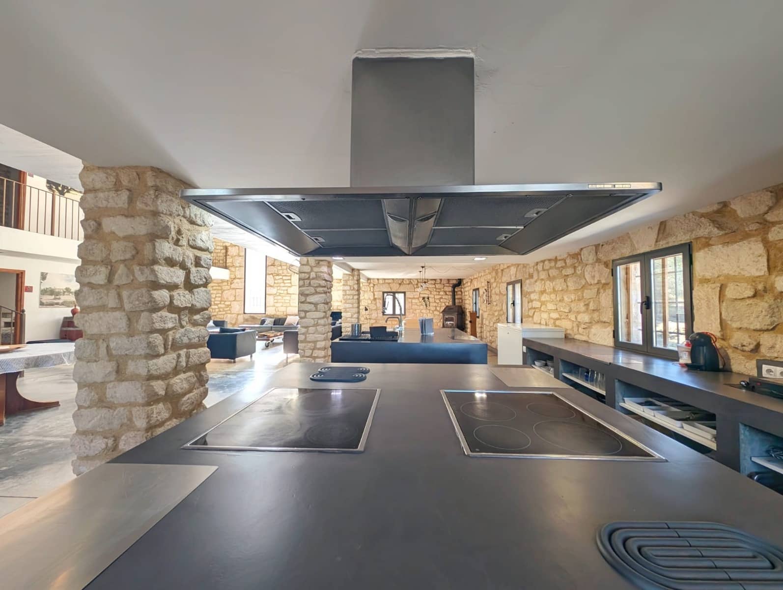 8 soveværelse Guesthouse/B & B til salg i Biar med swimmingpool garage - € 1.000.000 (Ref: 9287917)