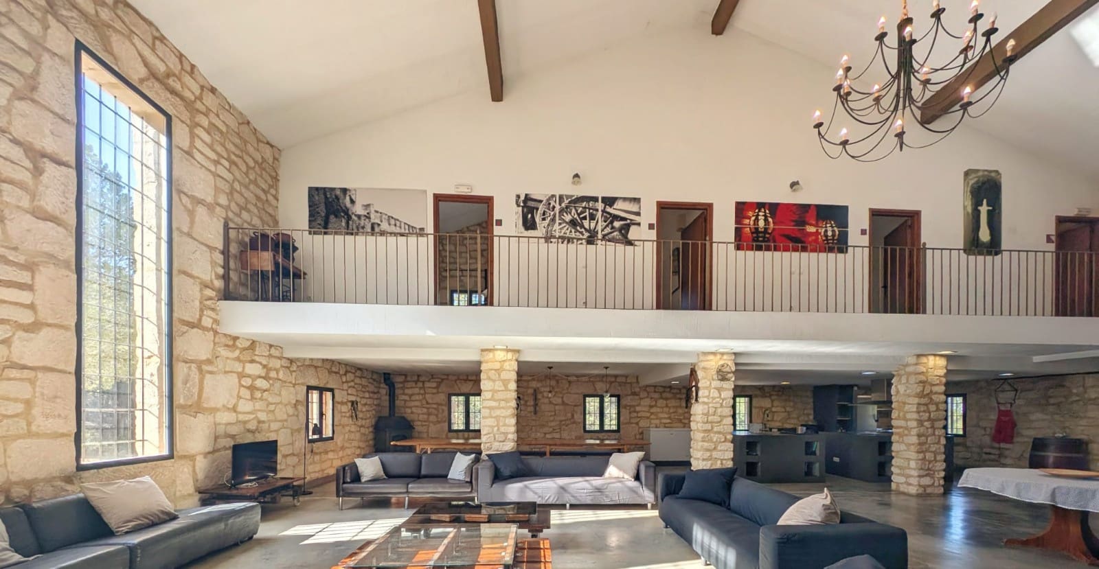 8 soveværelse Guesthouse/B & B til salg i Biar med swimmingpool garage - € 1.000.000 (Ref: 9287917)