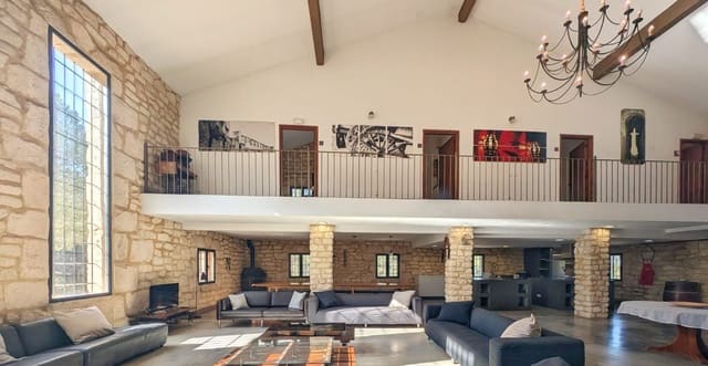 8 soveværelse Guesthouse/B & B til salg i Biar med swimmingpool garage - € 1.000.000 (Ref: 9287917)