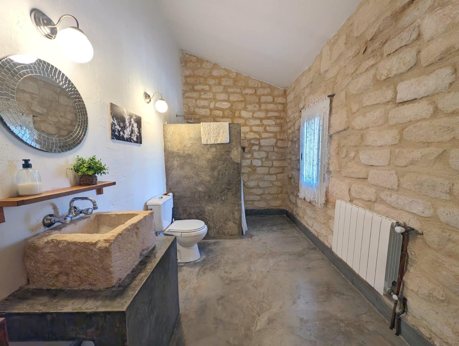 8 soveværelse Guesthouse/B & B til salg i Biar med swimmingpool garage - € 1.000.000 (Ref: 9287917)