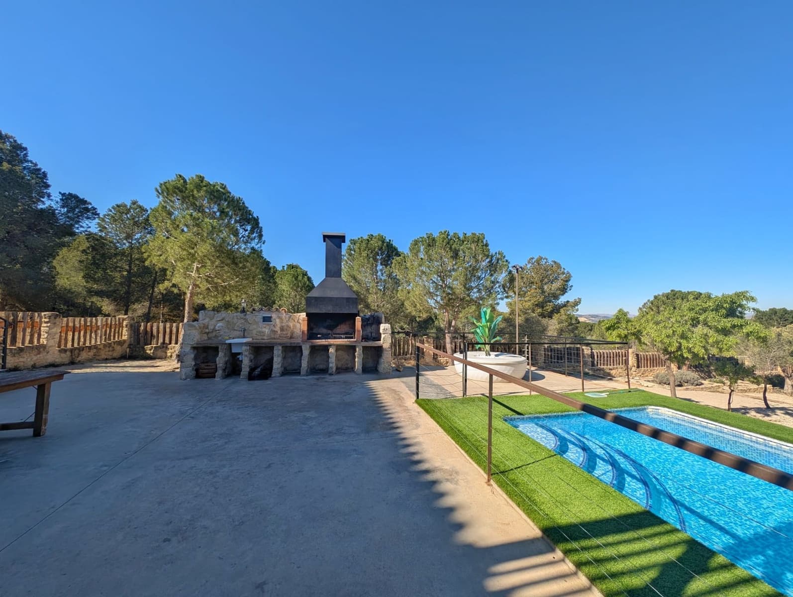 8 soveværelse Guesthouse/B & B til salg i Biar med swimmingpool garage - € 1.000.000 (Ref: 9287917)