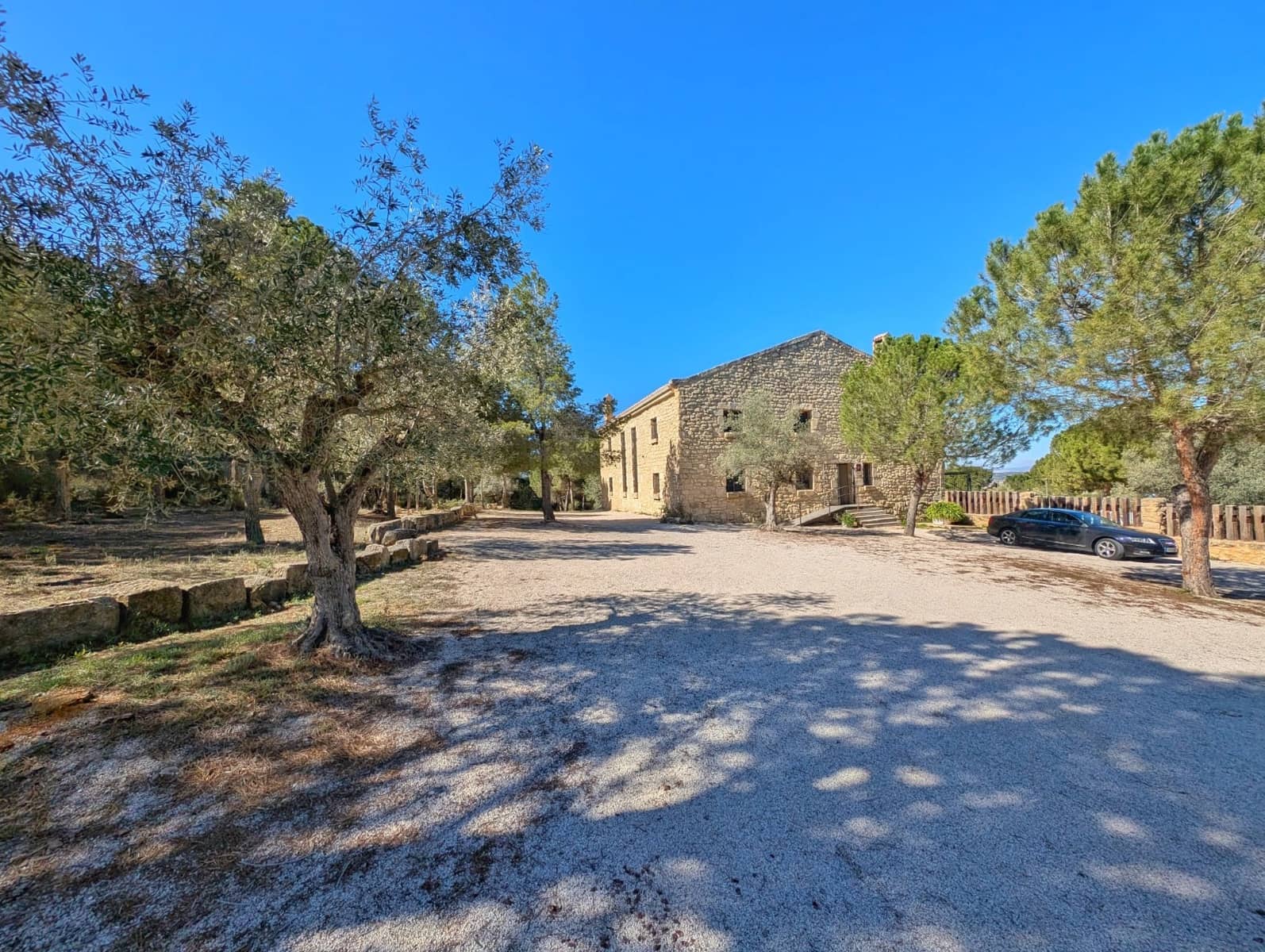 8 soveværelse Guesthouse/B & B til salg i Biar med swimmingpool garage - € 1.000.000 (Ref: 9287917)