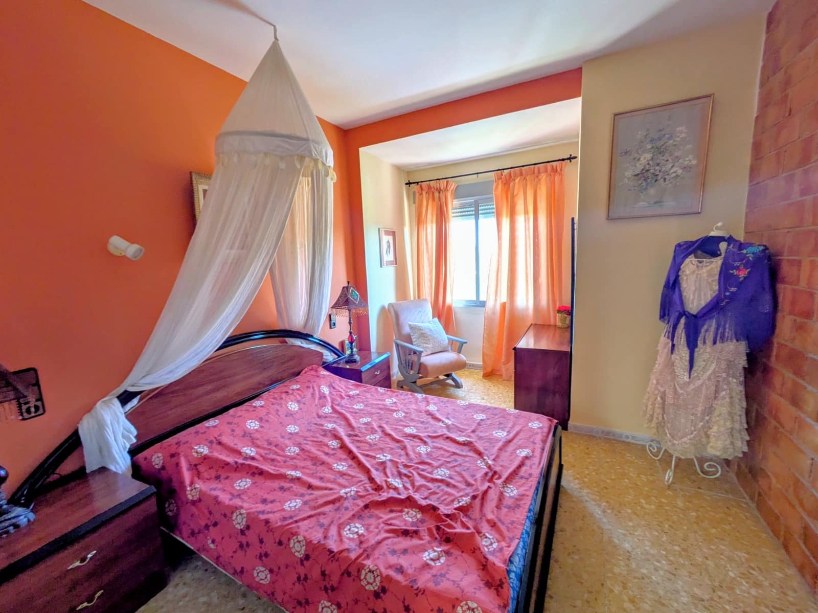 22 soverom Finca/Herregård til salgs i Oliva med svømmebasseng garasje - € 900 000 (Ref: 9393763)