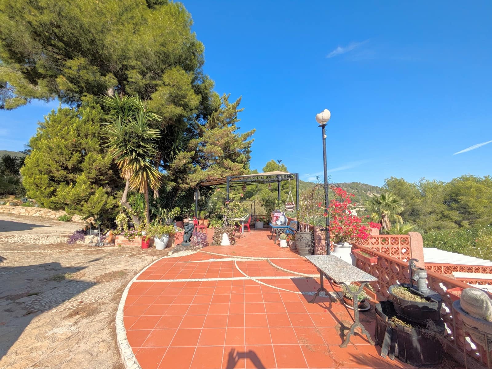 22 soverom Finca/Herregård til salgs i Oliva med svømmebasseng garasje - € 900 000 (Ref: 9393763)