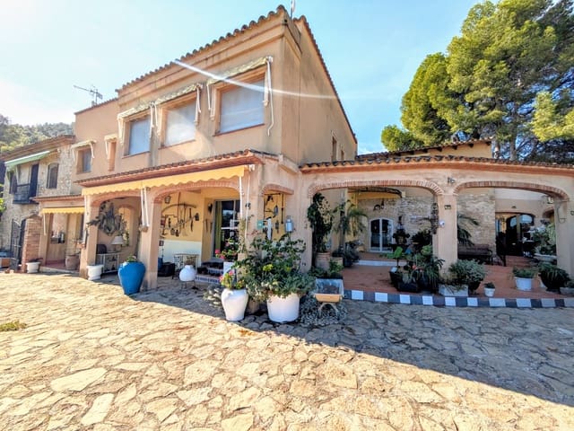 22 bedroom Finca/Country House for sale in Oliva Pueblo, Oliva with pool garage - € 900,000 (Ref: 9393763)
