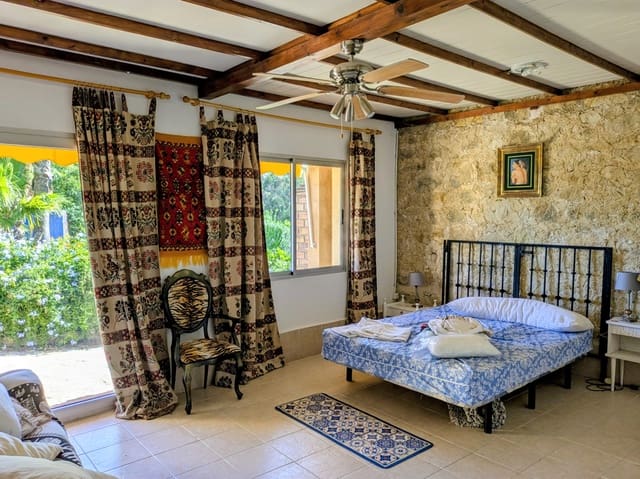 22 bedroom Finca/Country House for sale in Oliva Pueblo, Oliva with pool garage - € 900,000 (Ref: 9393763)