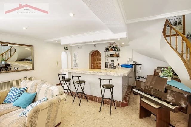 11 soveværelse Guesthouse/B & B til salg i Oliva med swimmingpool garage - € 975.000 (Ref: 9407933)