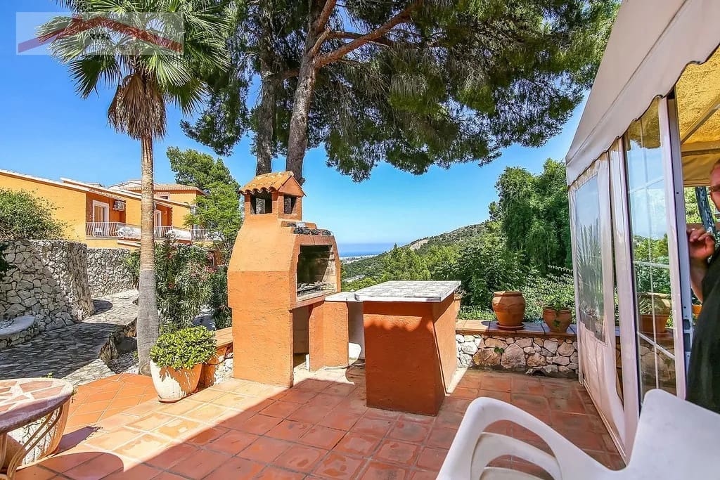 11 bedroom Guesthouse/B & B for sale in Oliva with pool garage - € 975,000 (Ref: 9407933)